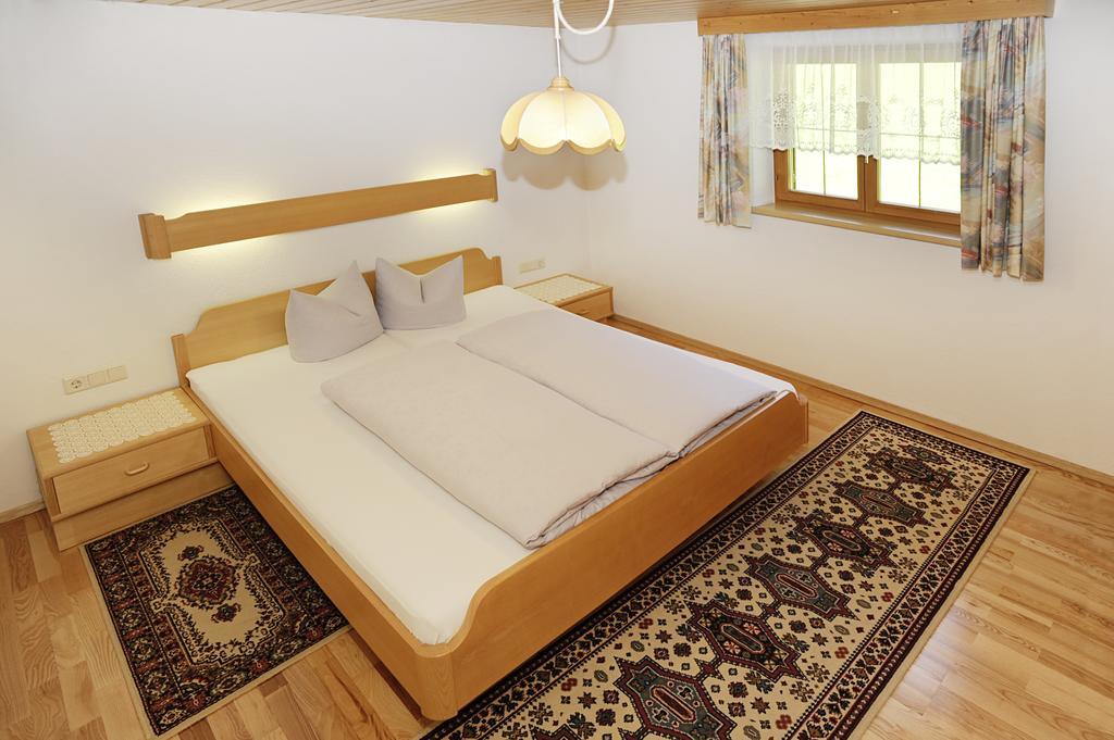 Haus Obere Allmein Sankt Gallenkirch Ruang foto