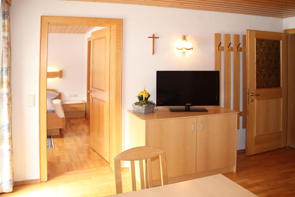Haus Obere Allmein Sankt Gallenkirch Ruang foto